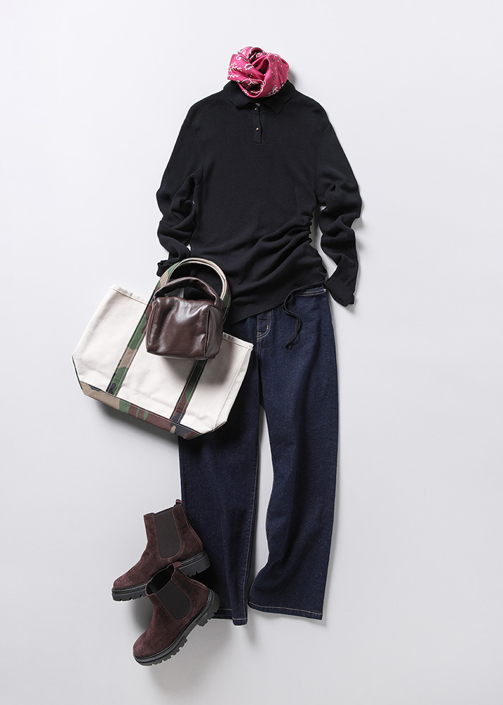 インディゴデニムパンツ×ネイビーニットポロ×ピンクスカーフ