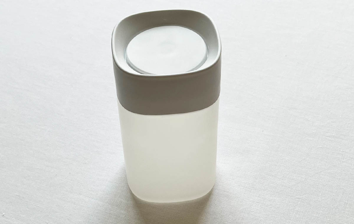 ダイソーの「スパイスボトル」