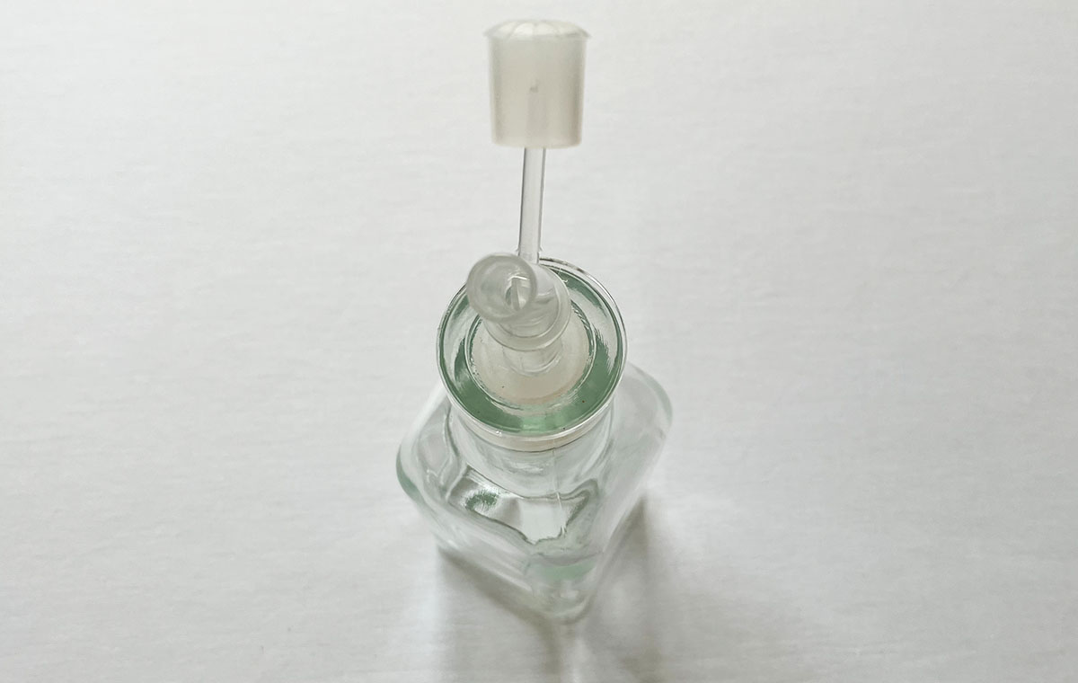 ダイソーの「ビネガー&オイルガラスボトル」