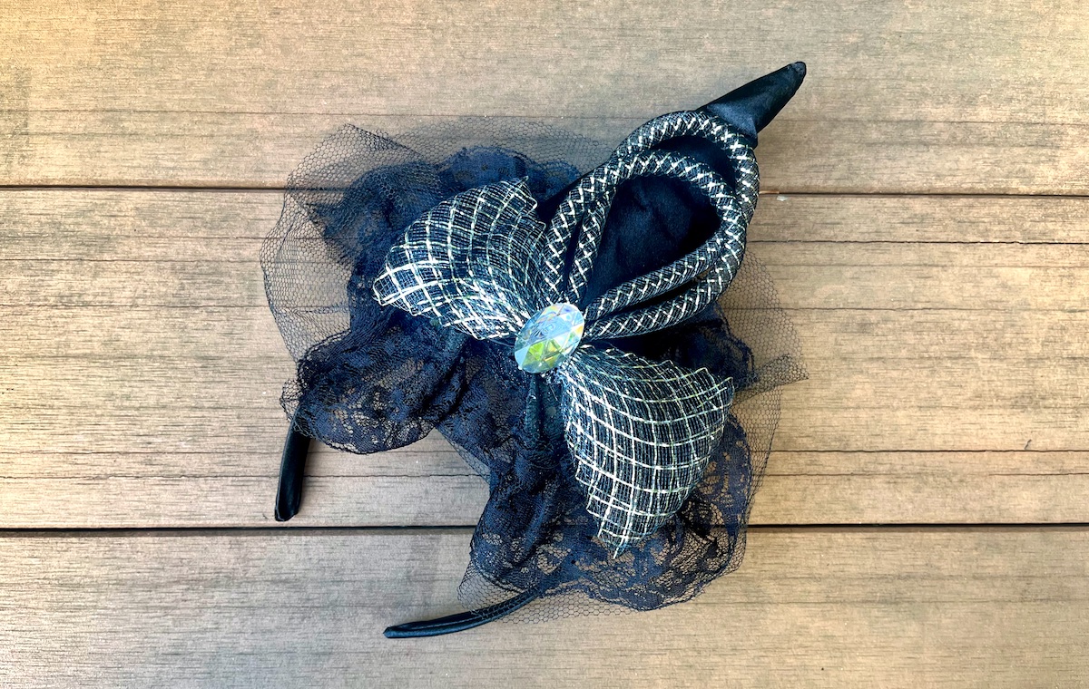 写真映え確実な「チュールカチューシャ」