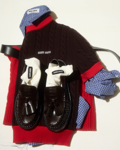 ポリッシュドレザーのタッセルローファー