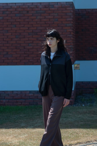 WOOL NYLON COMPRESSED JERSEY BLOUSON着用画像