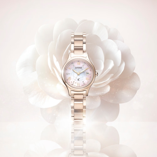 「シチズンクロスシー」hikari collection エコ・ドライブ電波時計