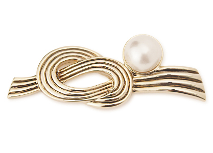 メタリックパール ブローチ