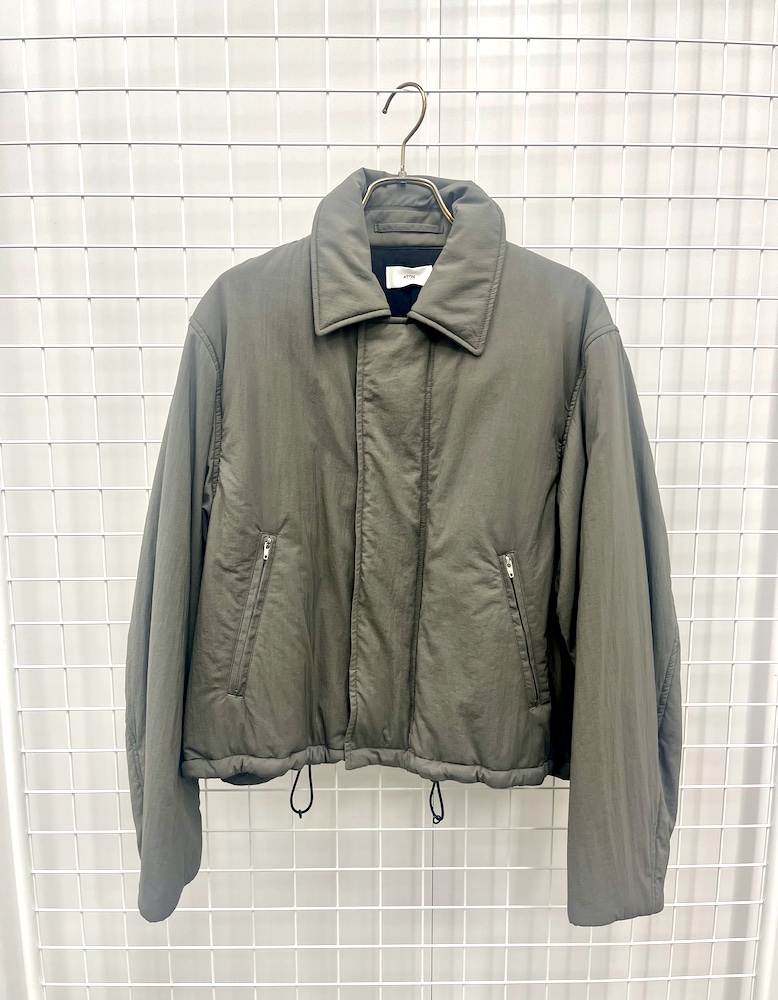 “エイトン”のハリントンジャケット