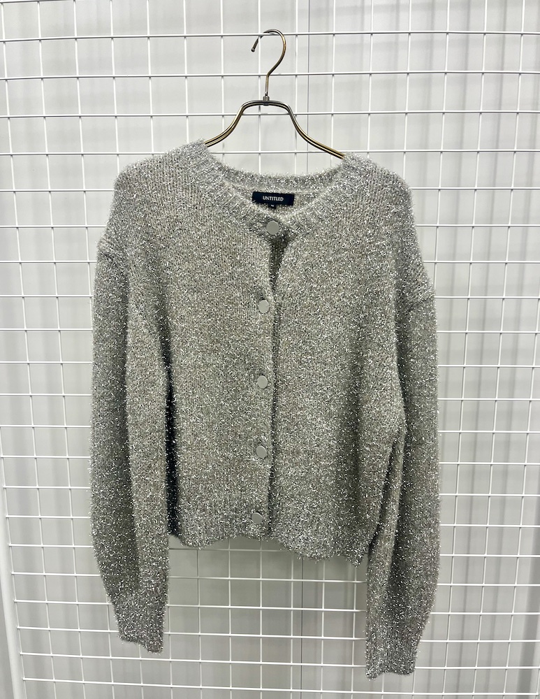 “アンタイトル”のメタリックラメカーディガン