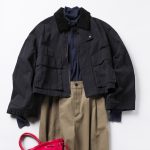 黒ブルゾン×カーキのワイドチノパン