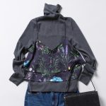 キャミソール×タートルニット×デニムパンツ