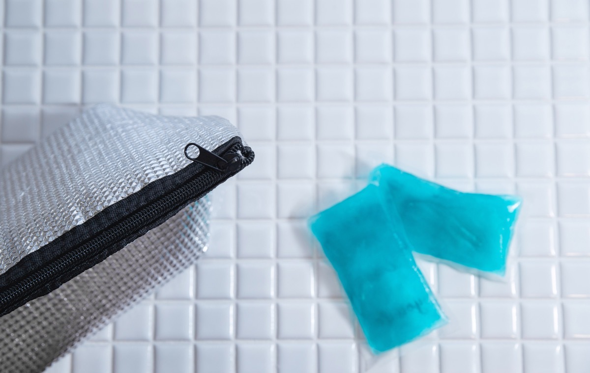 保冷バッグと保冷剤