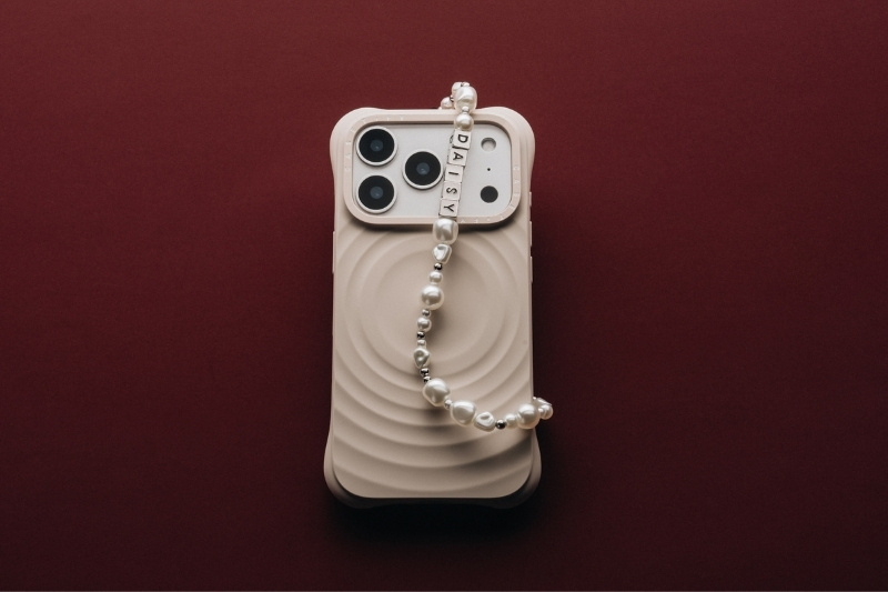 シリコンケース オーツとストラップの写真