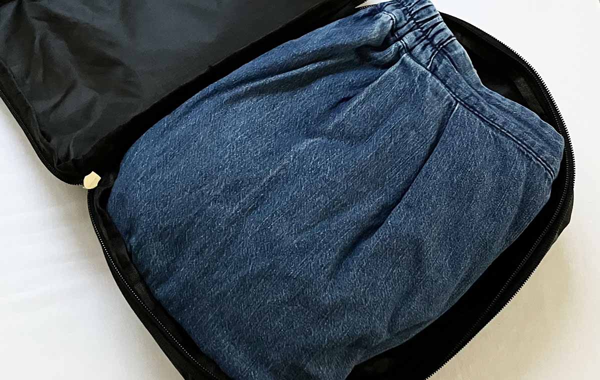 ダイソーの「圧縮バッグ」