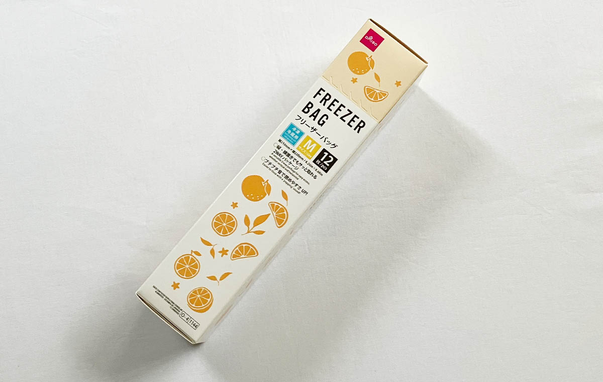 ダイソーの「フリーザーバッグ M(12枚入)」