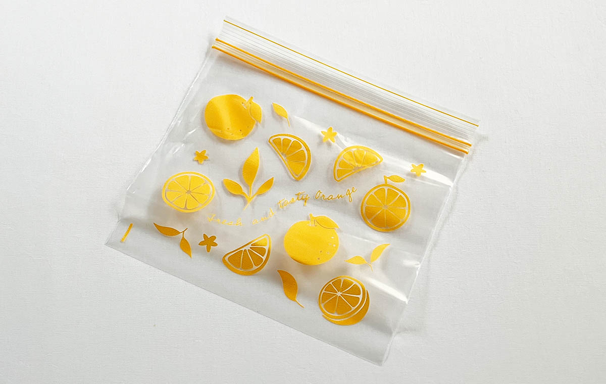 ダイソーの「フリーザーバッグ M(12枚入)」