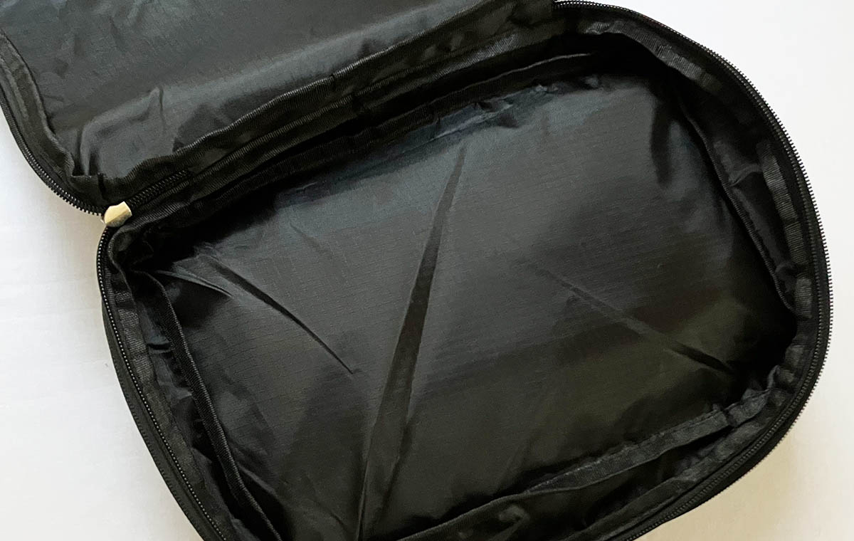 ダイソーの「圧縮バッグ」