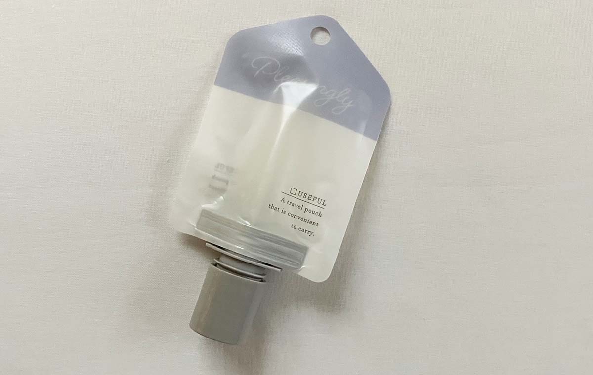 ダイソーの「掛けられる つめ替えパウチ 3種」