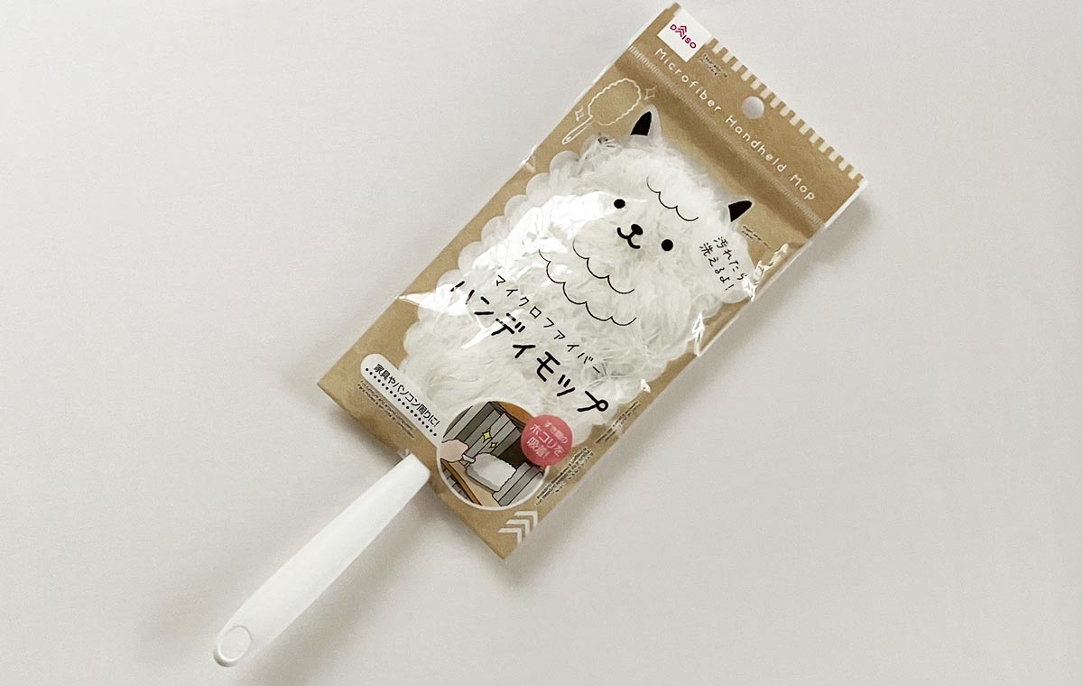 ダイソーの「マイクロファイバー ハンディモップ」