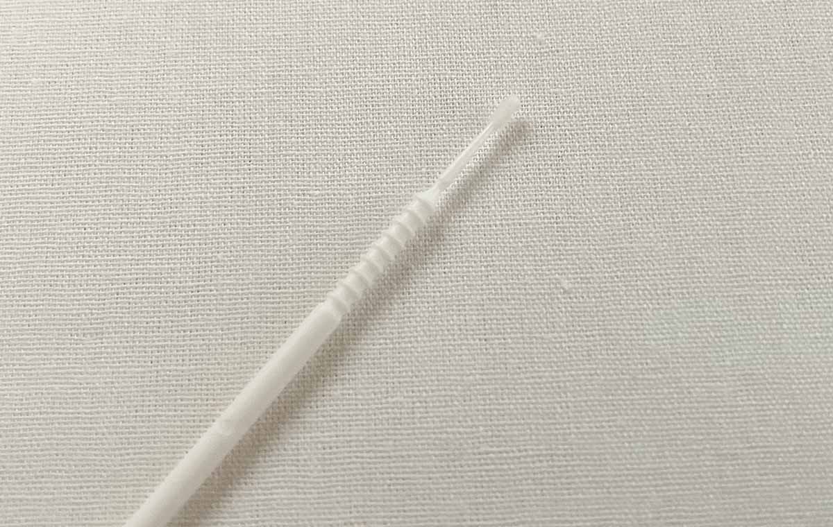 ダイソーの「スマホのおそうじ棒（10本）」