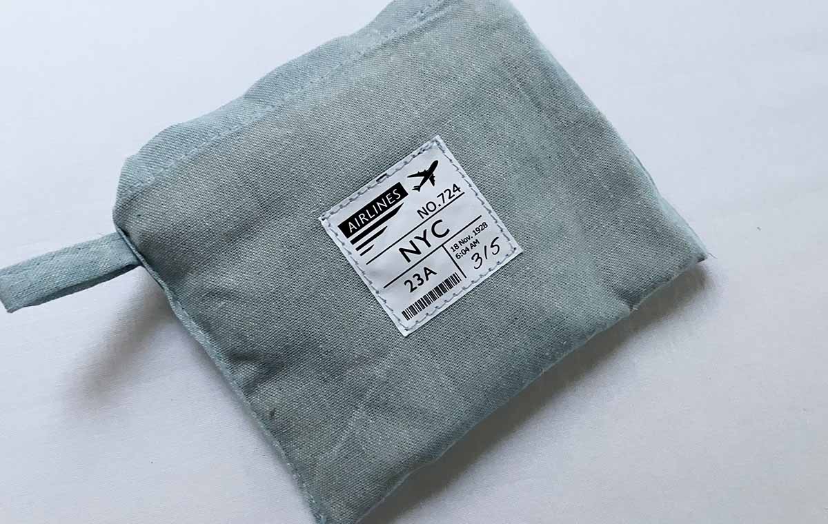 ダイソーの「トラベルポケッタブルコットン混トート」