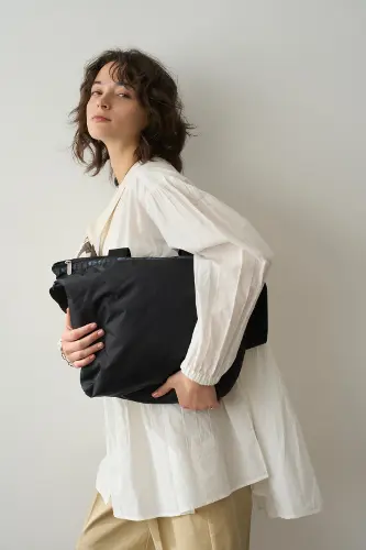 DELUXE EASY CARRY TOTE着用例