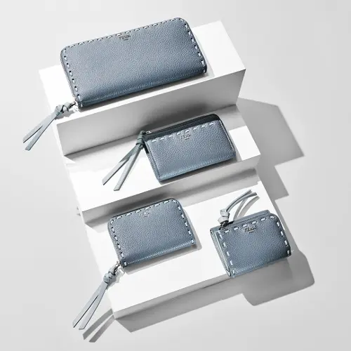 「ピーカブー」財布とカードケース