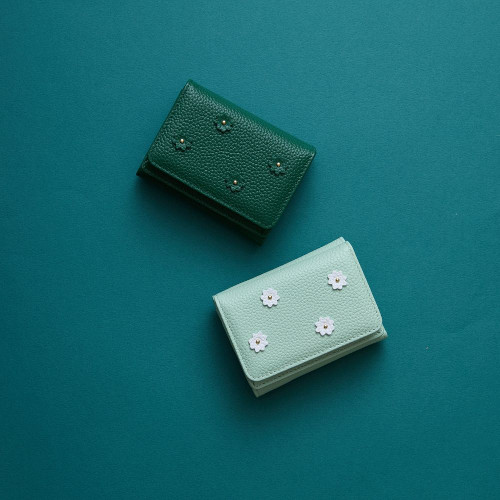 スモールフラワー ミニウォレット ボトルグリーン、オパールグリーン