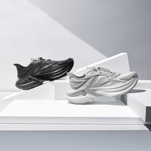 「フェンディ フライト」ウィメンズ