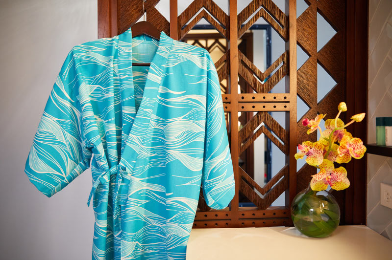 アウトリガー・ワイキキ・ビーチコマー・ホテル　浴衣風バスローブ