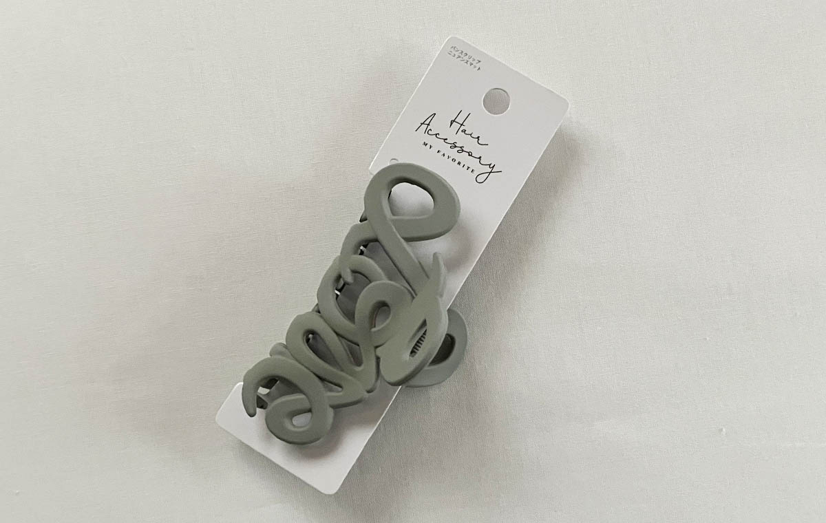 セリアの「バンスクリップ ニュアンスマット」