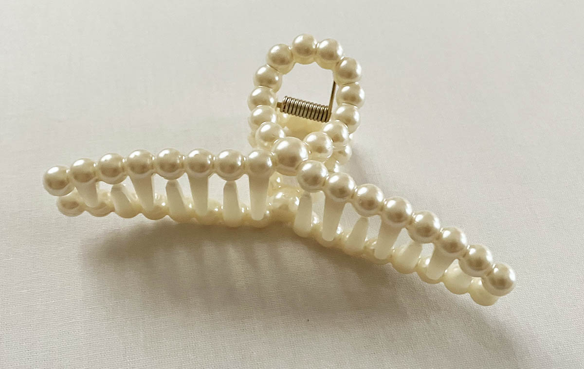 セリアの「バンスクリップ パールライク」