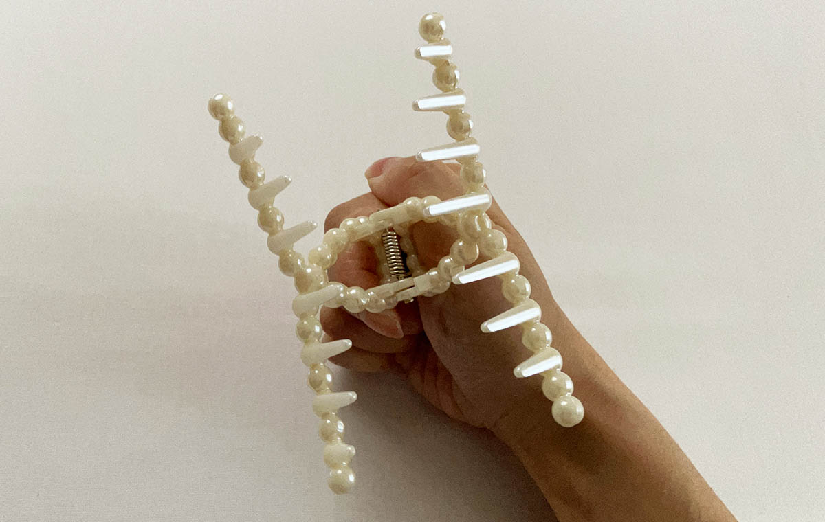 セリアの「バンスクリップ パールライク」