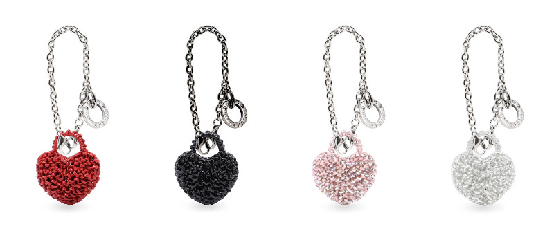 ハート型チャーム小