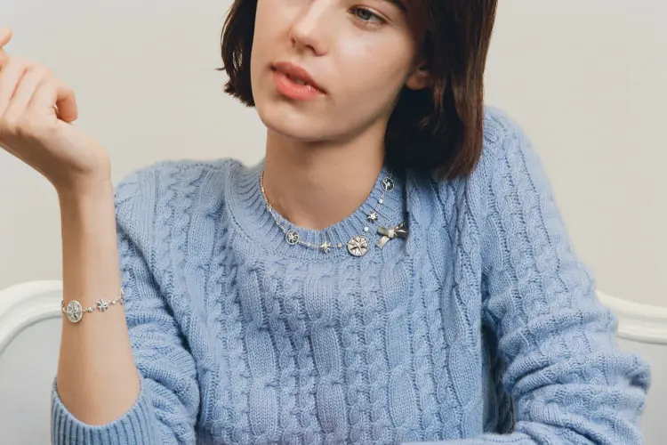 「ローズ デ ヴァン」ダイヤモンド付きモデル着用画像