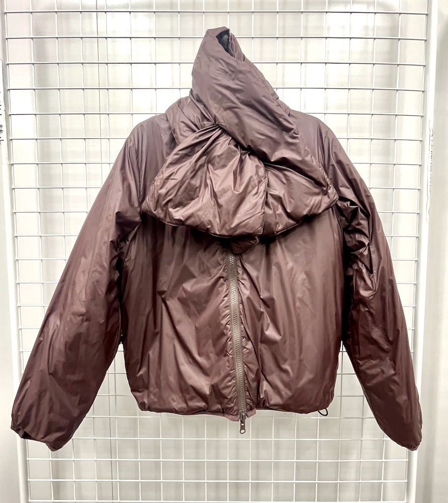   “TAION × emmi”のリバーシブルダウン