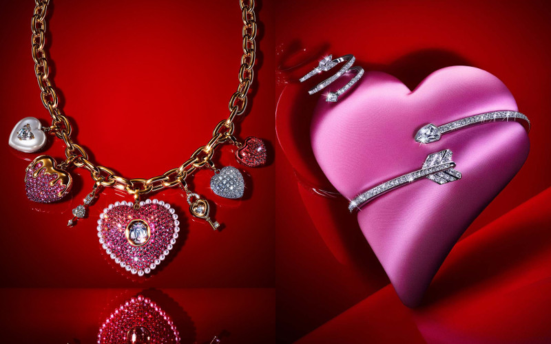 ネックレスとリング、バングルのイメージ