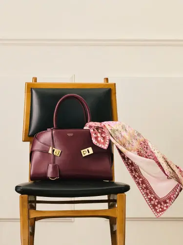 Hug ハンドバッグ(M)